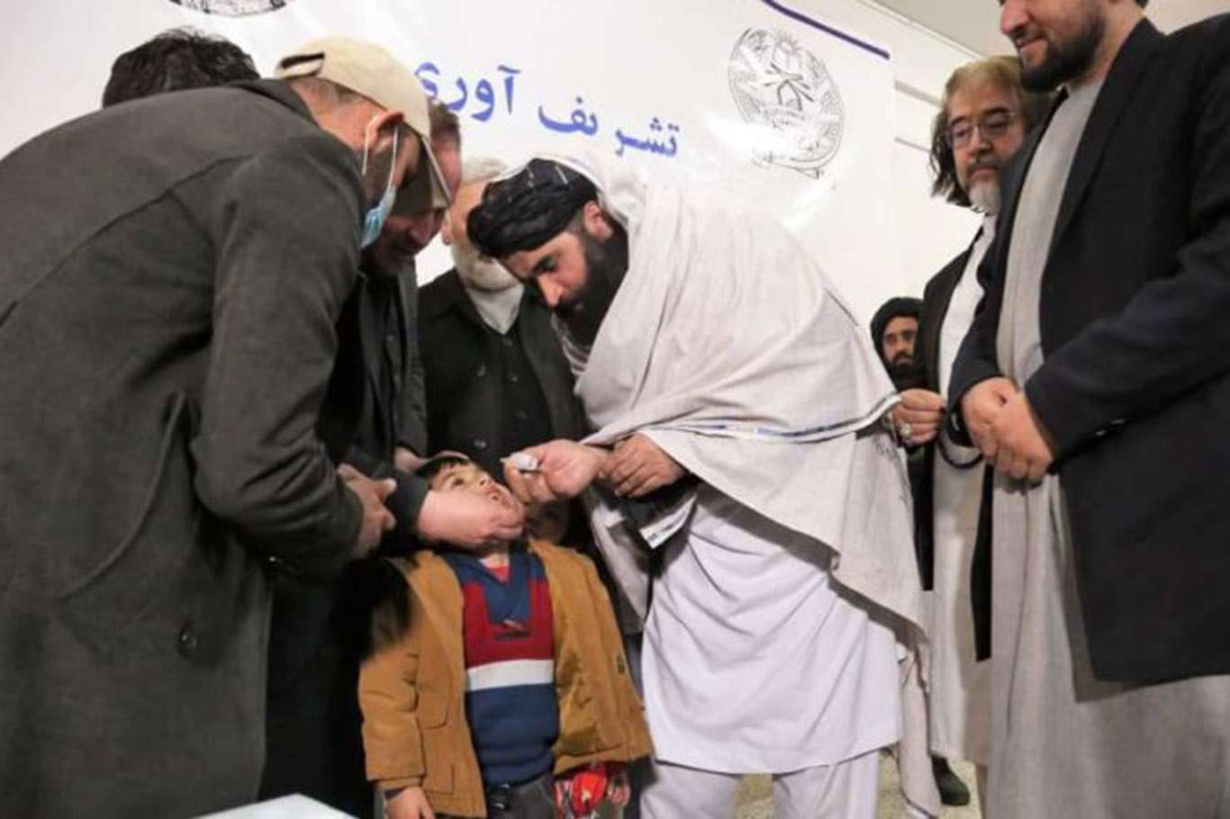 Afganistan'da 10 milyon çocuğa çocuk felci aşısı yapılacak Afganistan'da 10 milyon çocuğa çocuk felci aşısı yapılacak